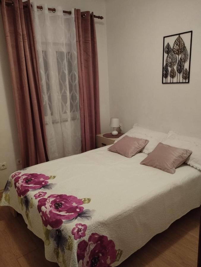 Apartmani Bilic Dugi Rat Extérieur photo