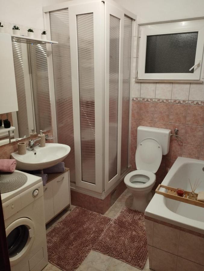 Apartmani Bilic Dugi Rat Extérieur photo