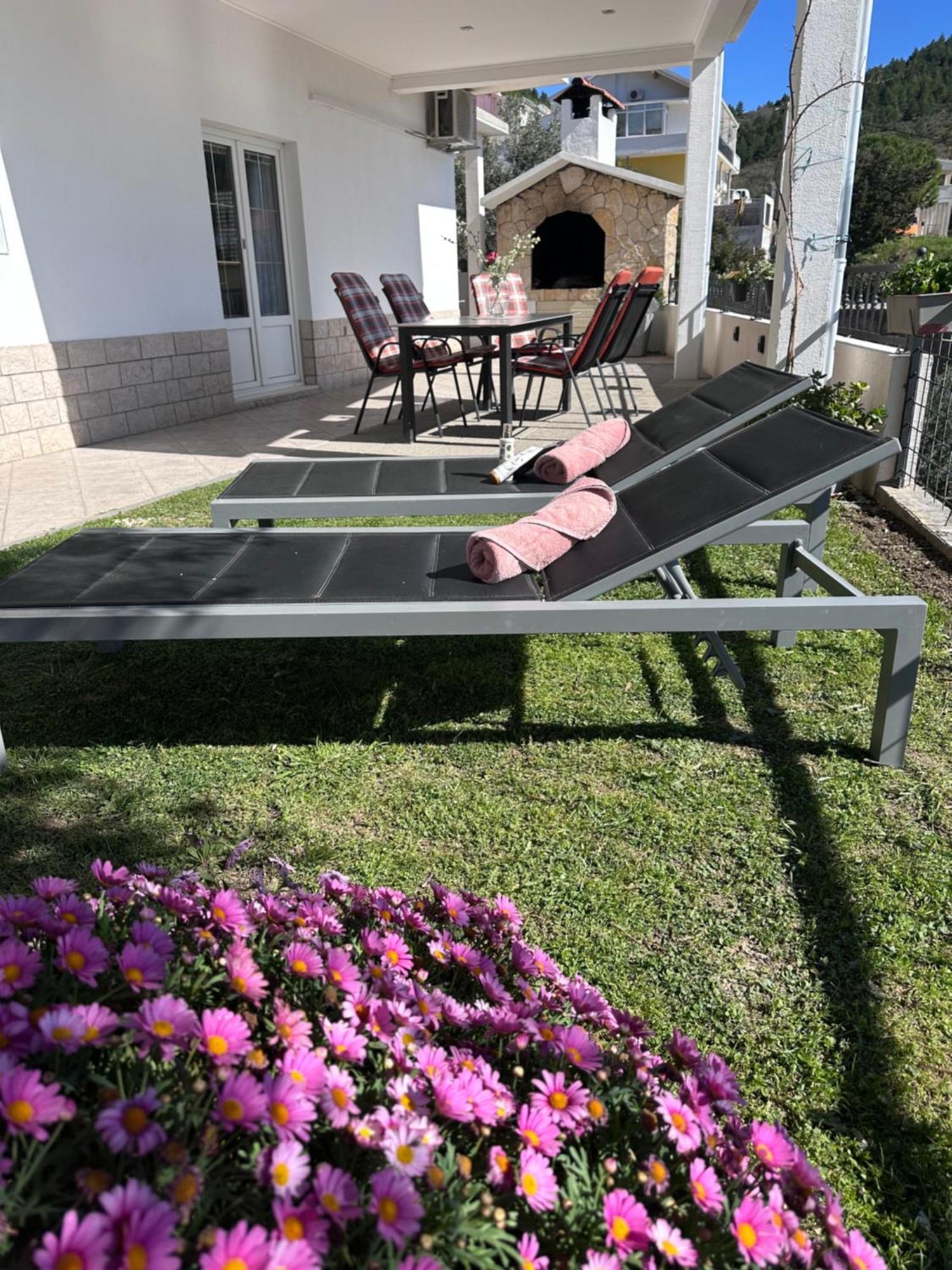 Apartmani Bilic Dugi Rat Extérieur photo