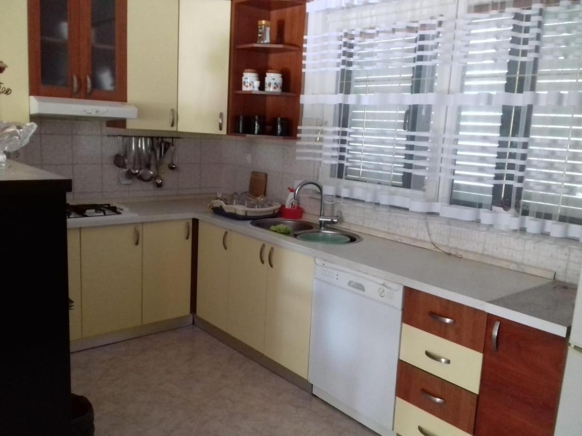Apartmani Bilic Dugi Rat Extérieur photo